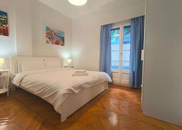 Tcg Central Apartment